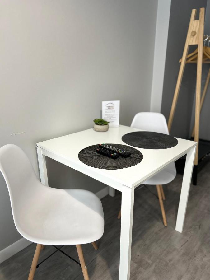 Noclegi Comfort - Self Check-In 24H Swidnica  Ngoại thất bức ảnh